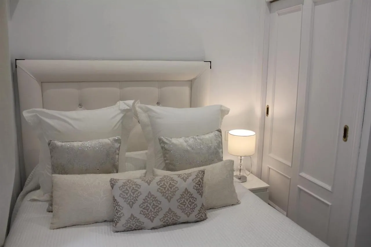 Appartamento Panther Home Sierpes Siviglia